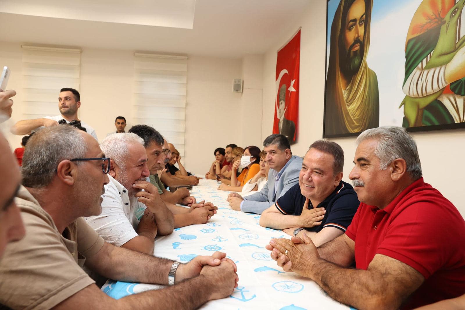 BÖCEK CEM EVİNDE 2 3c1f8