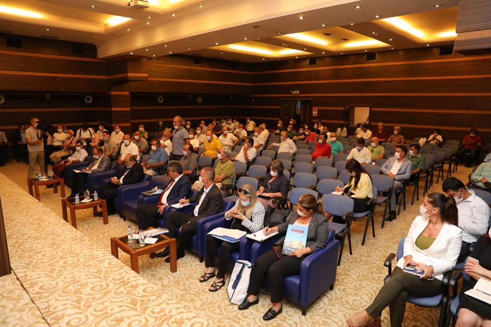 BÖCEK HAL ESNAFINI DİNLEDİ 2 117175567 304445637278760 3779965547656236034 n 0dd0a