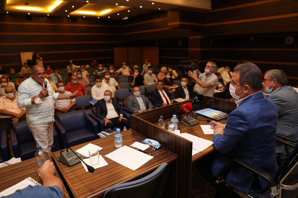 BÖCEK HAL ESNAFINI DİNLEDİ BACAK117250099 325462388590897 8745325954618574601 n 8801a