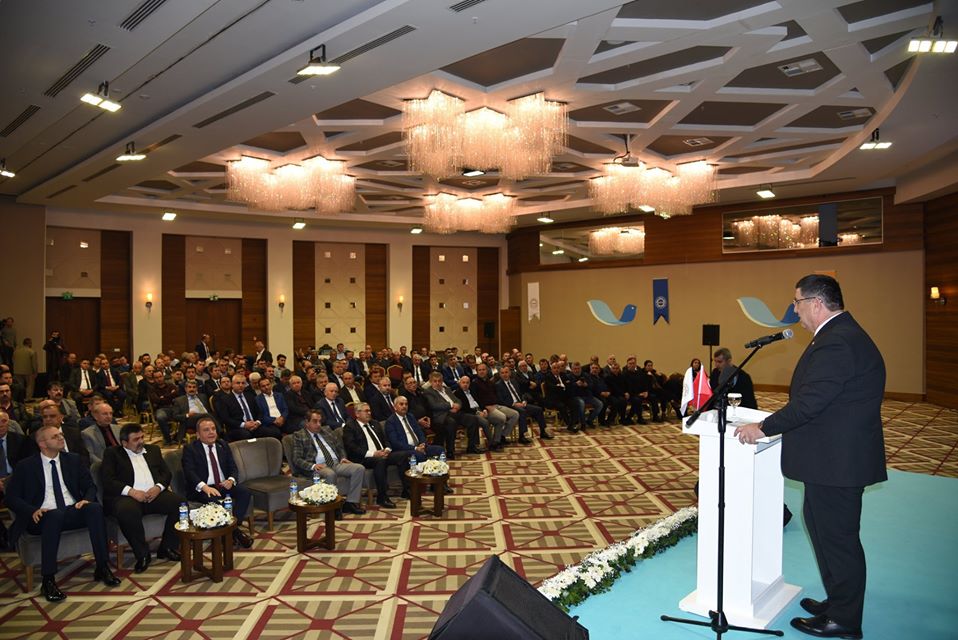 BÖCEK VE ODA ADLIHAN SAHNEDE81991861 2637048686362900 85195594053713920 o a6abe