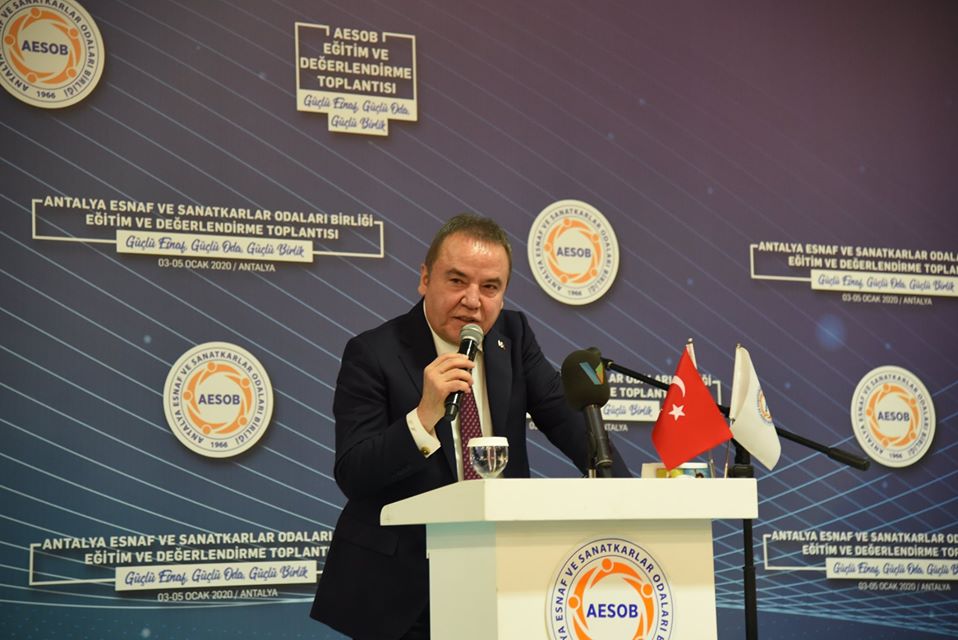 BÖCEK VE ODA BAŞKAN BÖCEK 1 81045698 2637049226362846 1015048467380174848 o 50e79