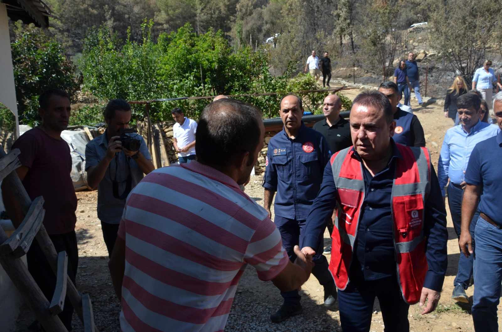 BÖCEK YANGIN BÖLGESİNDE 2 95a9c