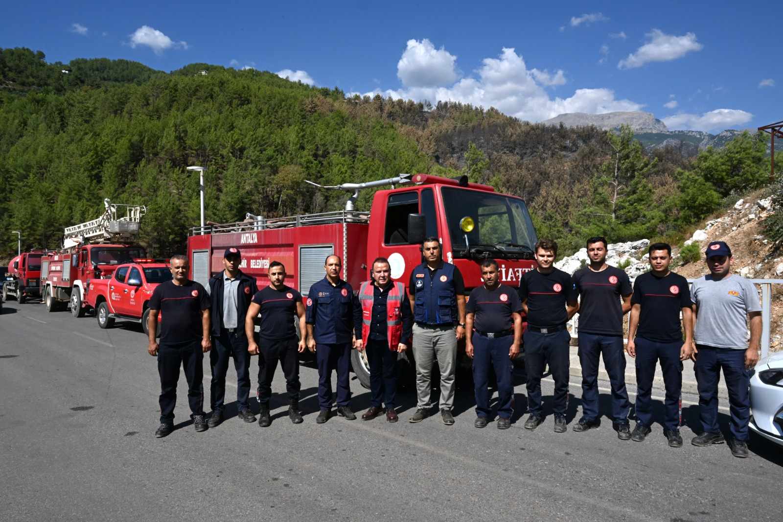 BÖCEK YANGIN BÖLGESİNDE 6jpg 93053