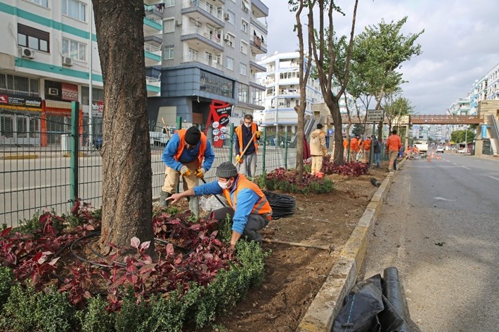 Büyükşehir kısıtlama günlerinde de görev başında5 7116e