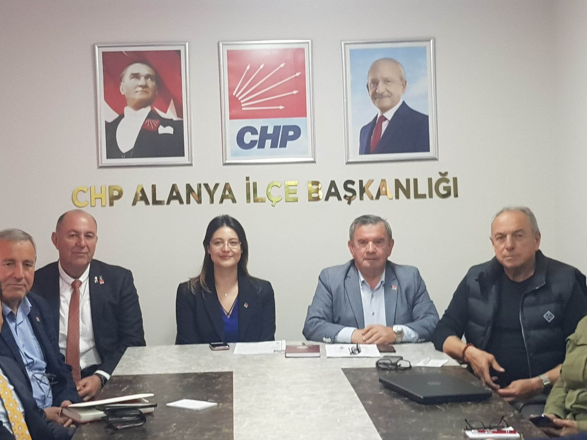 CHPLİ GENÇ VEKİL 5jpg 1a3d6