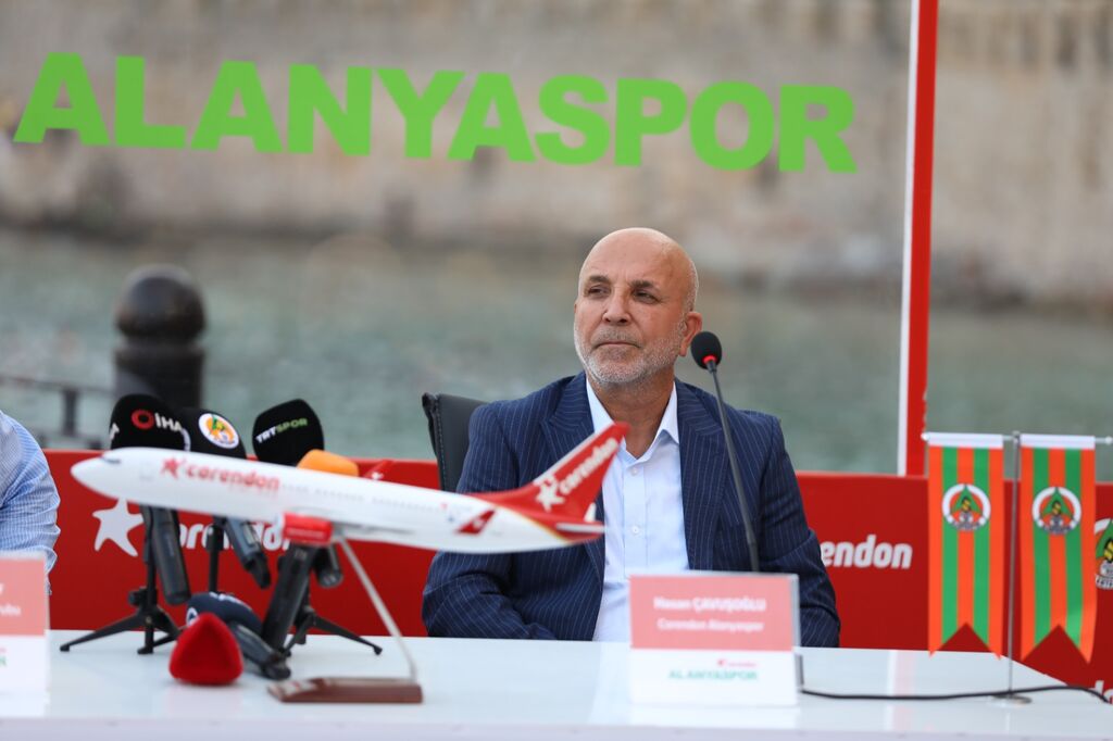 CORENDON ALANYASPOR 4 ÇAVUŞOĞLU 8850b