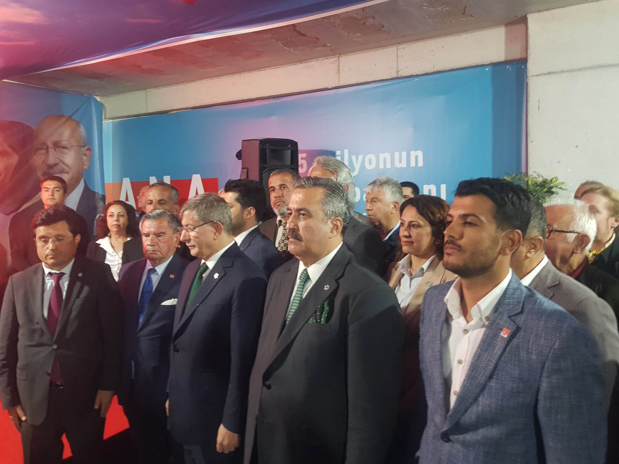 Davutoğlu Alanya da 6 b3698