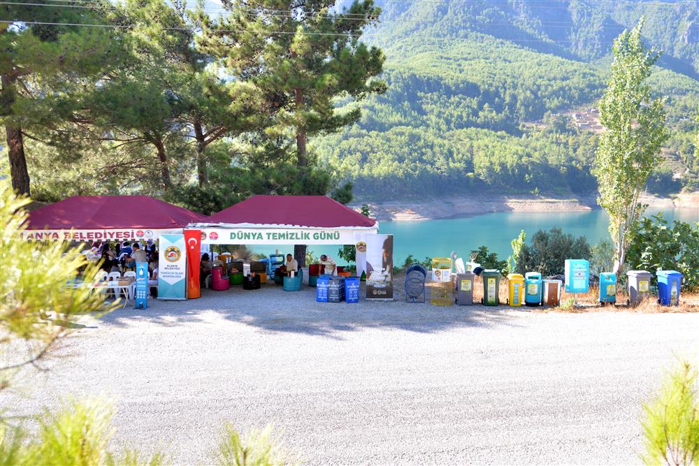 DÜNYA TEMİZLİK GÜNÜ 3jpg 1148d