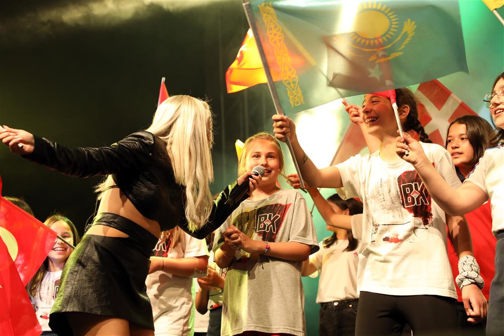 ECE SEÇKİN KONSERİ 9 f3ca3