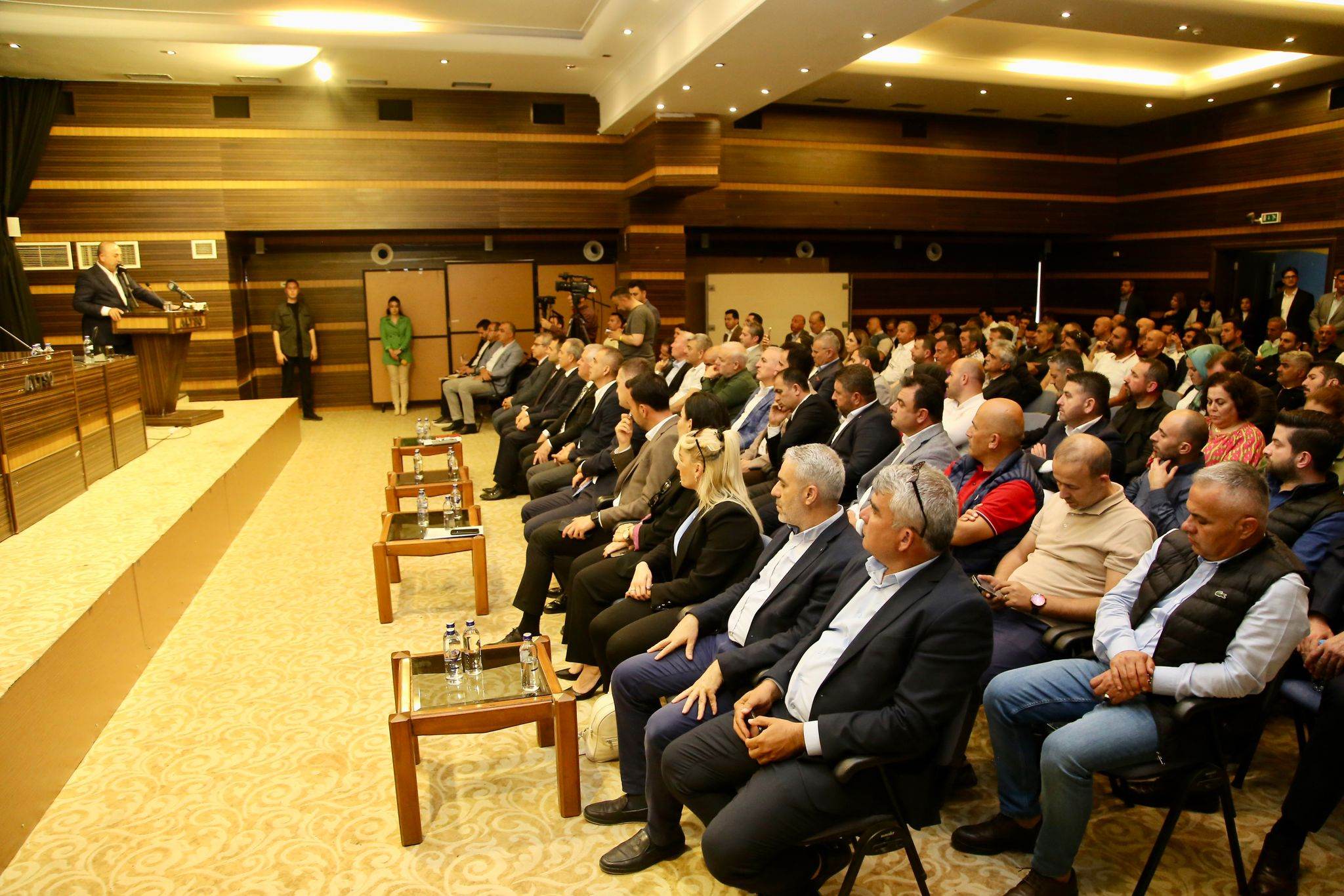 ERDEM DEN BAKANA 4 fa870