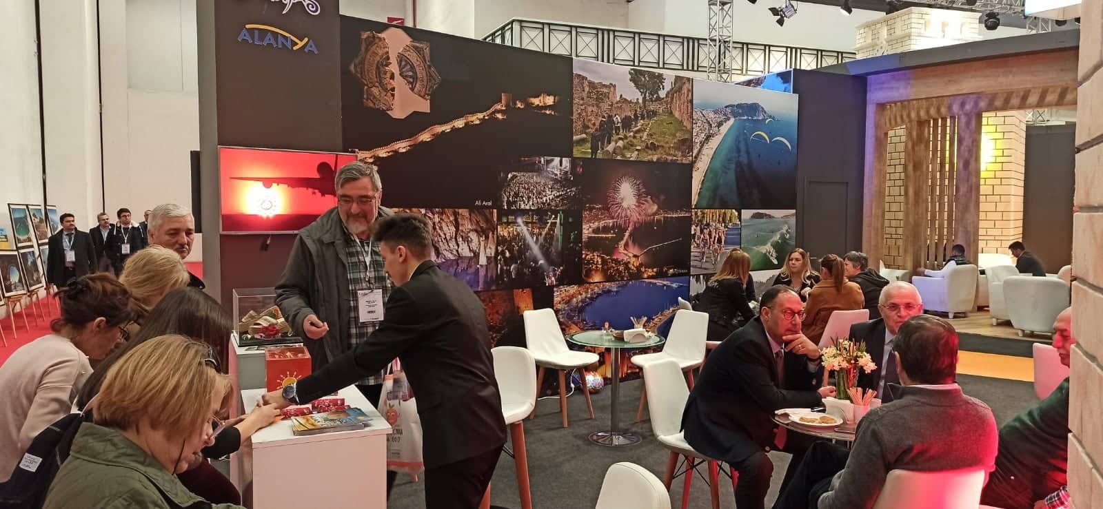 FUARDA İKİNCİ GÜN BUNUDA KULLAN83796332 647074909439015 1696334695475707904 n a1d23