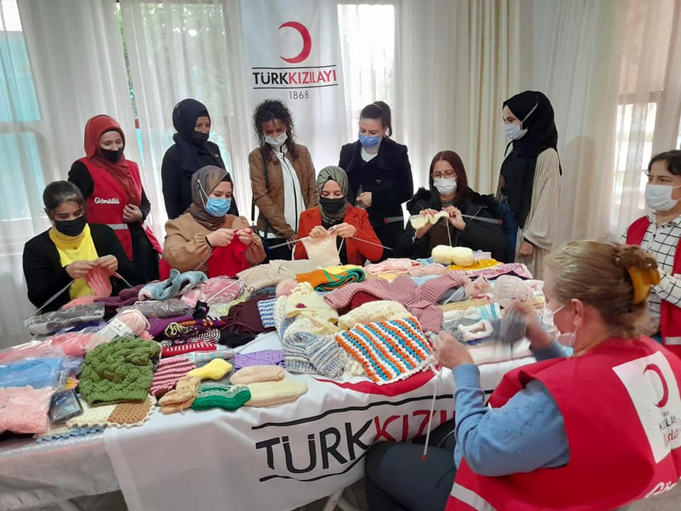 GÜLAY GÜVENÇ KIZILAYDA 2 f2187