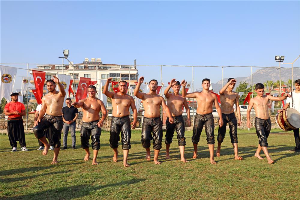 GÜREŞÇİLER 5 2675c