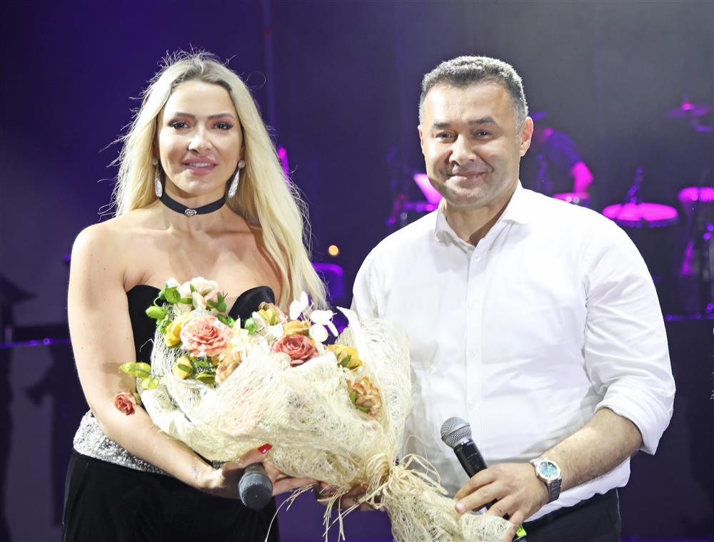HADİSE KONSERİ 4 ce5ba