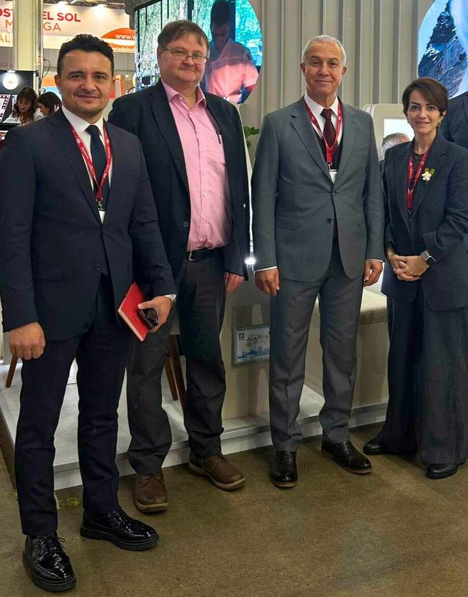 HELSİNKİDE 2 473099328 916299840672427 3082723100356073032 n b0654