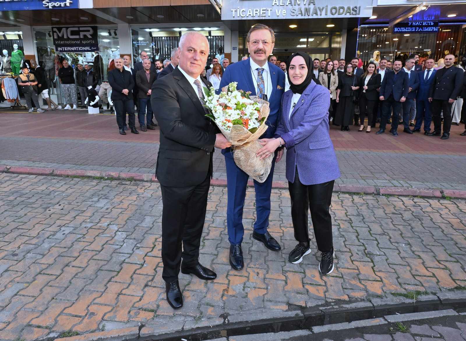 HİSARCIKLIOĞLU ALANYADA 2 490998666 1160973565772529 5613298663451999373 n 5a5c6