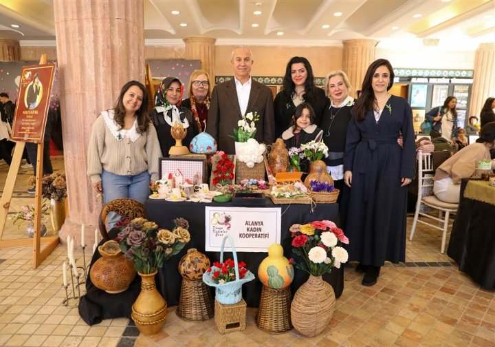 K 4 637059337 895207673397113 943711152667650323 n 0da2b