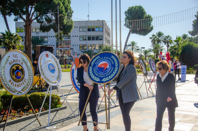 KADINLAR ÇELENK72692194 1065390743953054 8469911559114588160 n 750fd