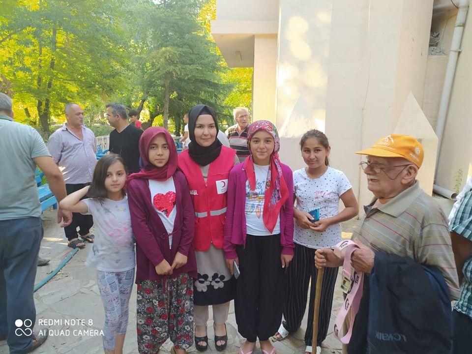 KIZILAY KIYAFET 3 1 116263476 999646647137116 292401525470210156 n d509e