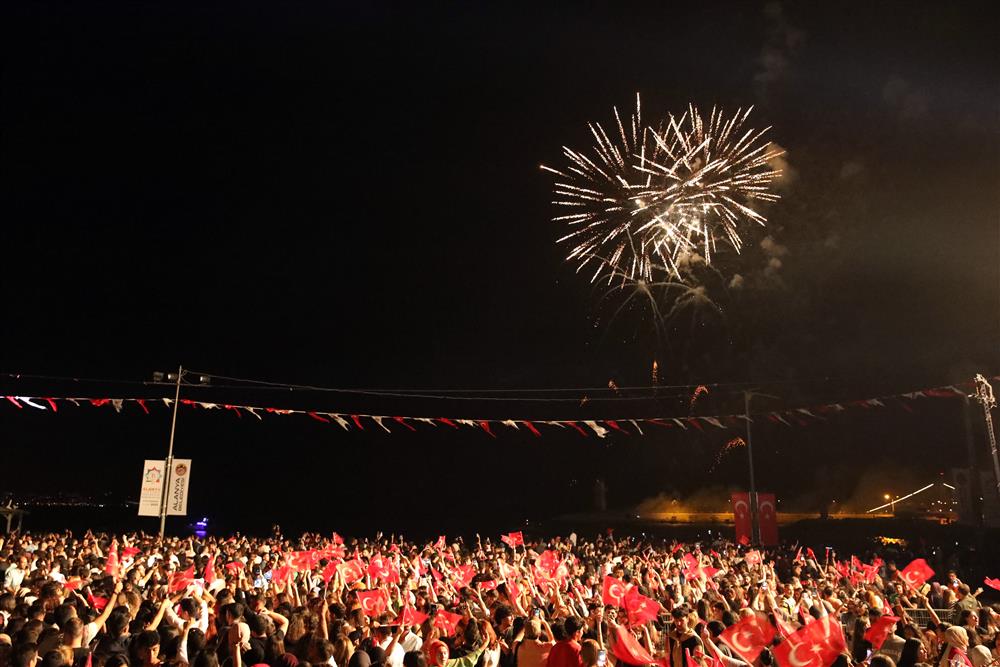 KONSER ALT İKİ d914c