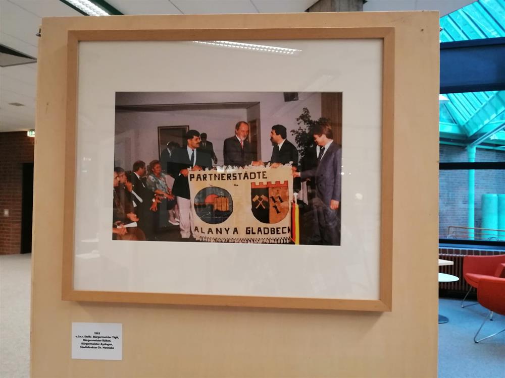 KONUK OLDULAR 6 1fe9b