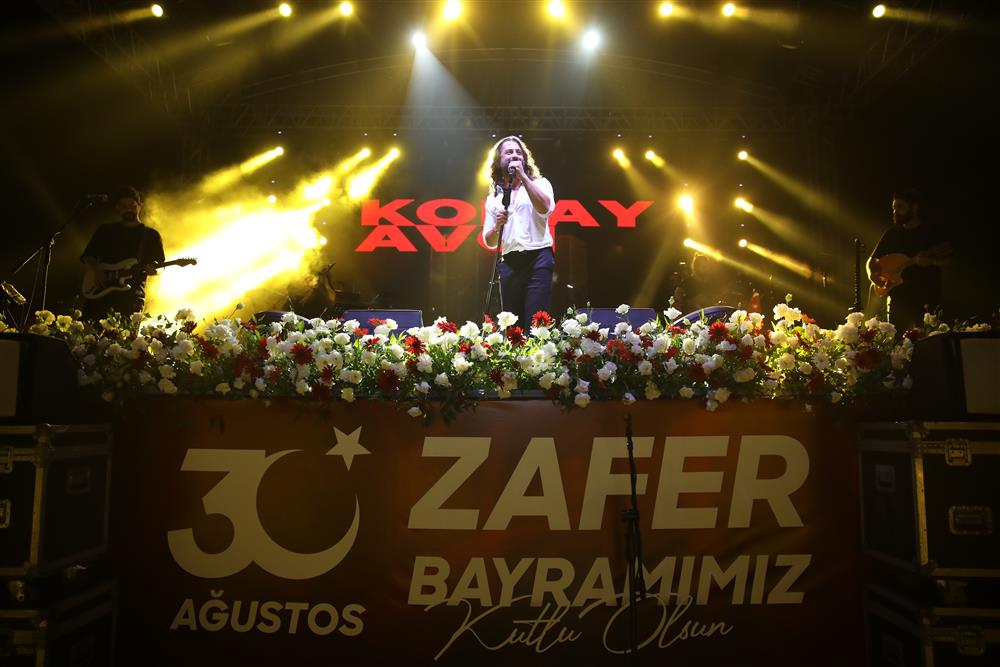 KORAY AVCI KONSERİ 2 1bd9b