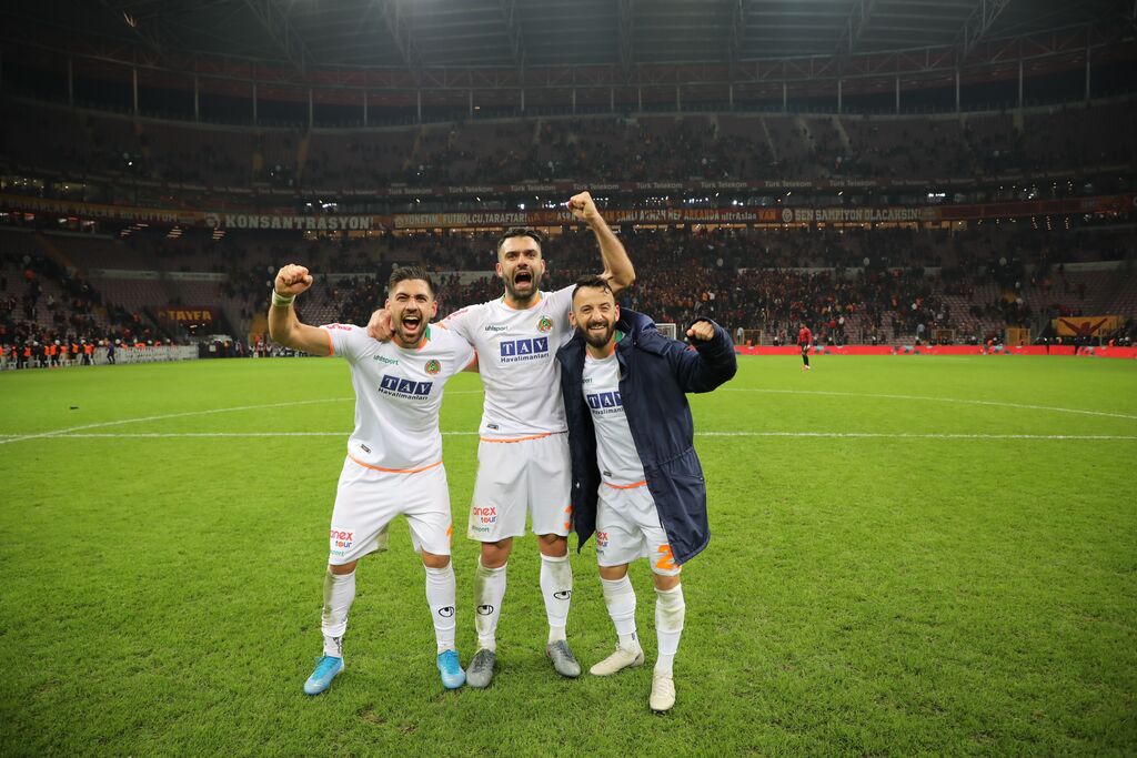 KUPADA YARI FİNALDEYİZ 2 Photo 83cff9a0 724f 4ad8 b7b9 dd017500eb9d0523 18874
