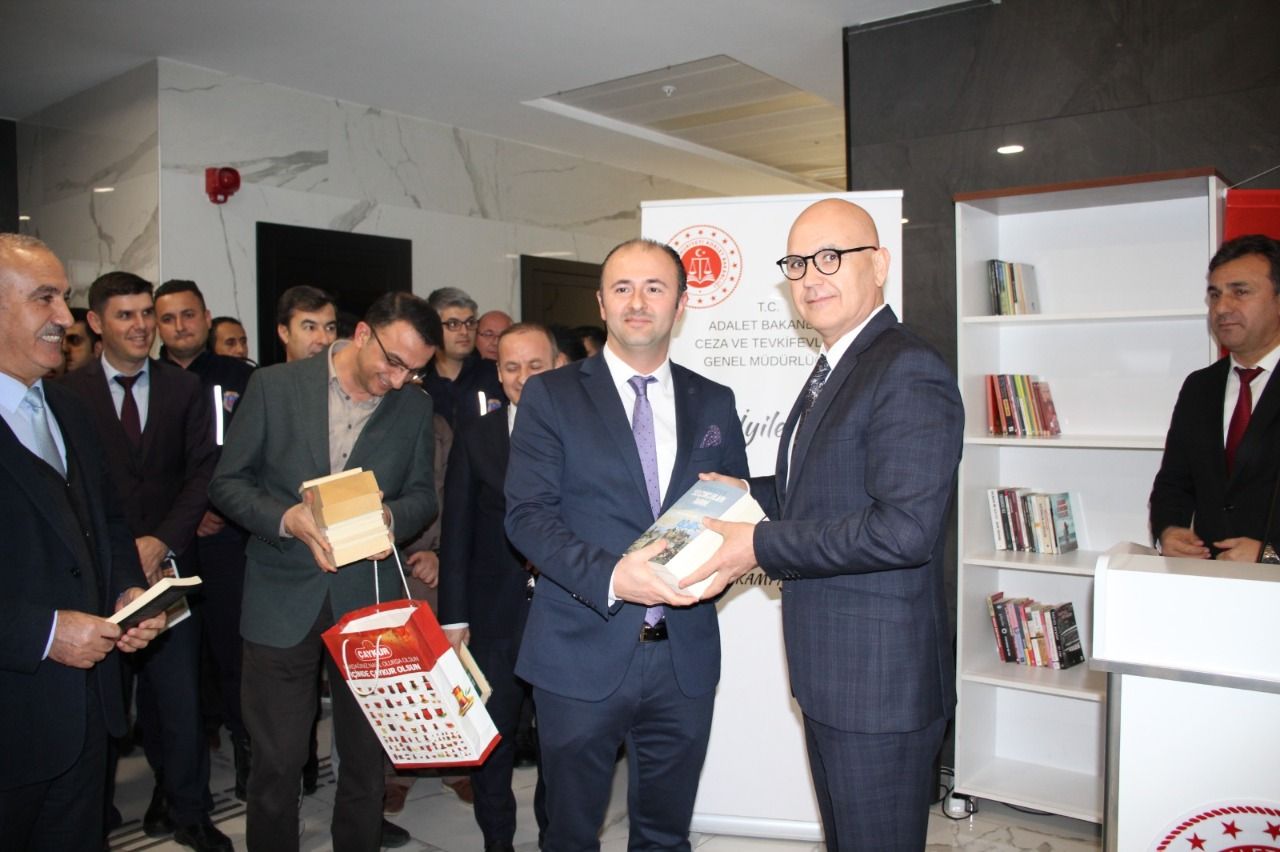 KİTAP BAĞIŞI ADLİYE 2 0fdb7
