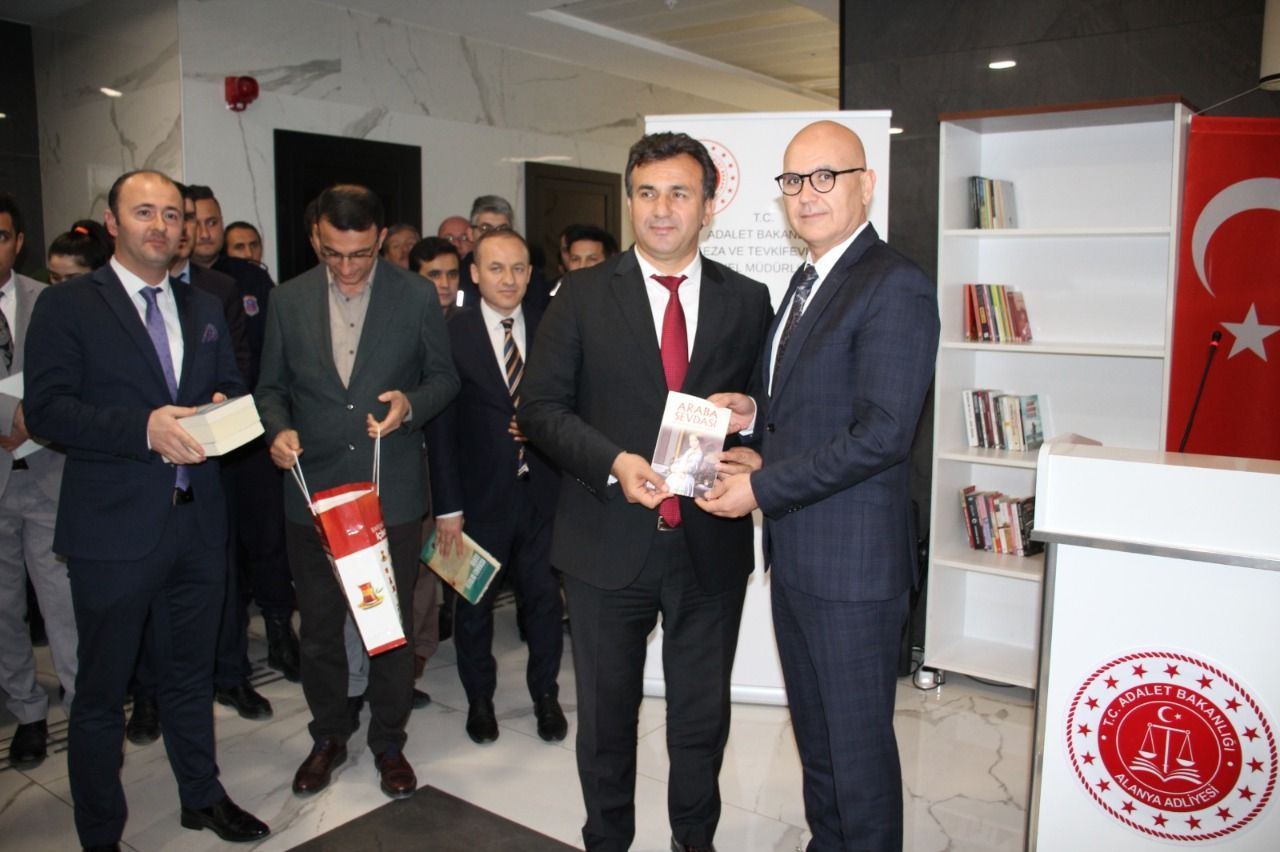 KİTAP BAĞIŞI ADLİYE 5 f0959