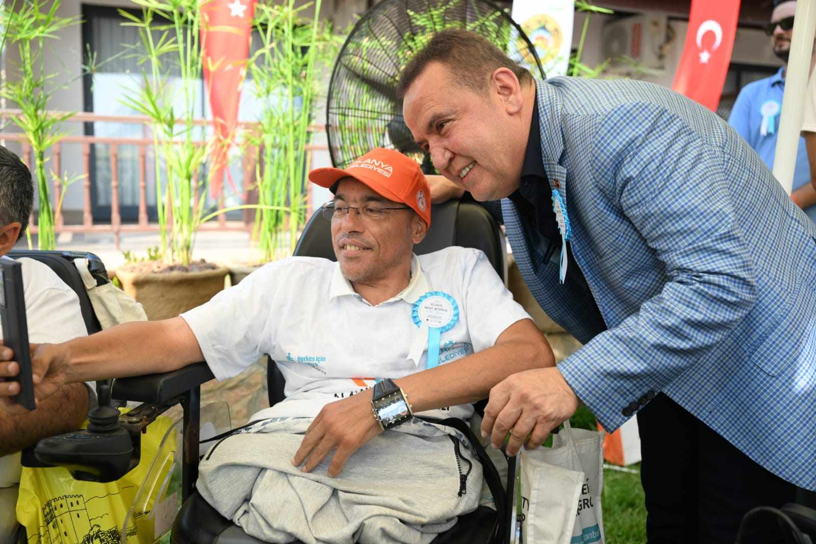 MAVİ BAYRAK VE BÖCEK 3 7b79b