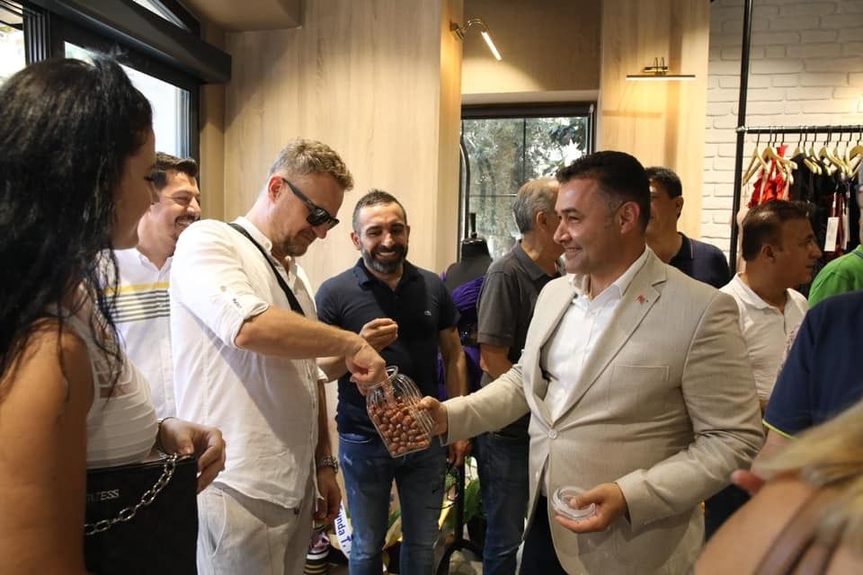 MEELLS BUTIK 4 d75ba