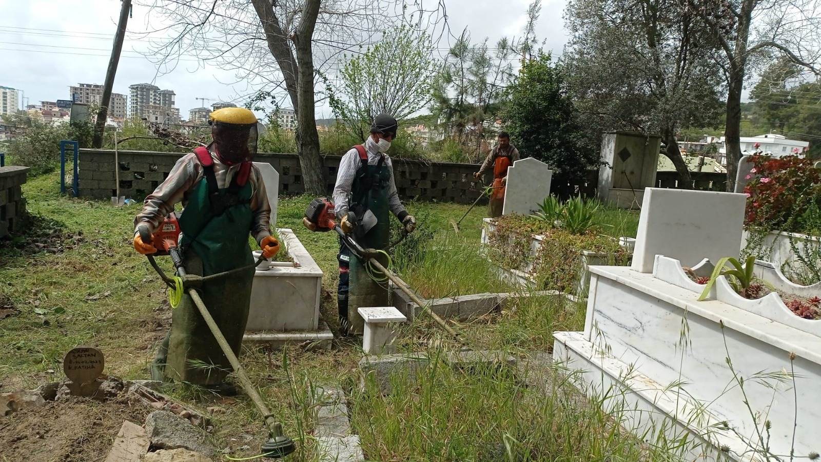 MEZARLIKLARDA 2 49607