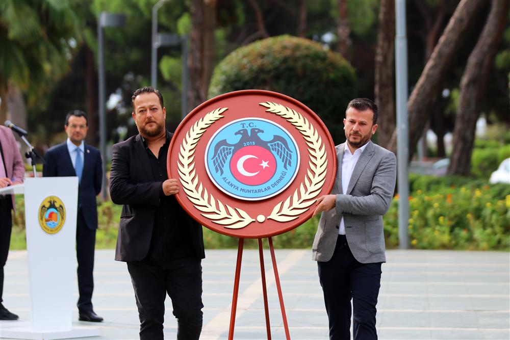 MUHTARLAR 4jpg 856a6