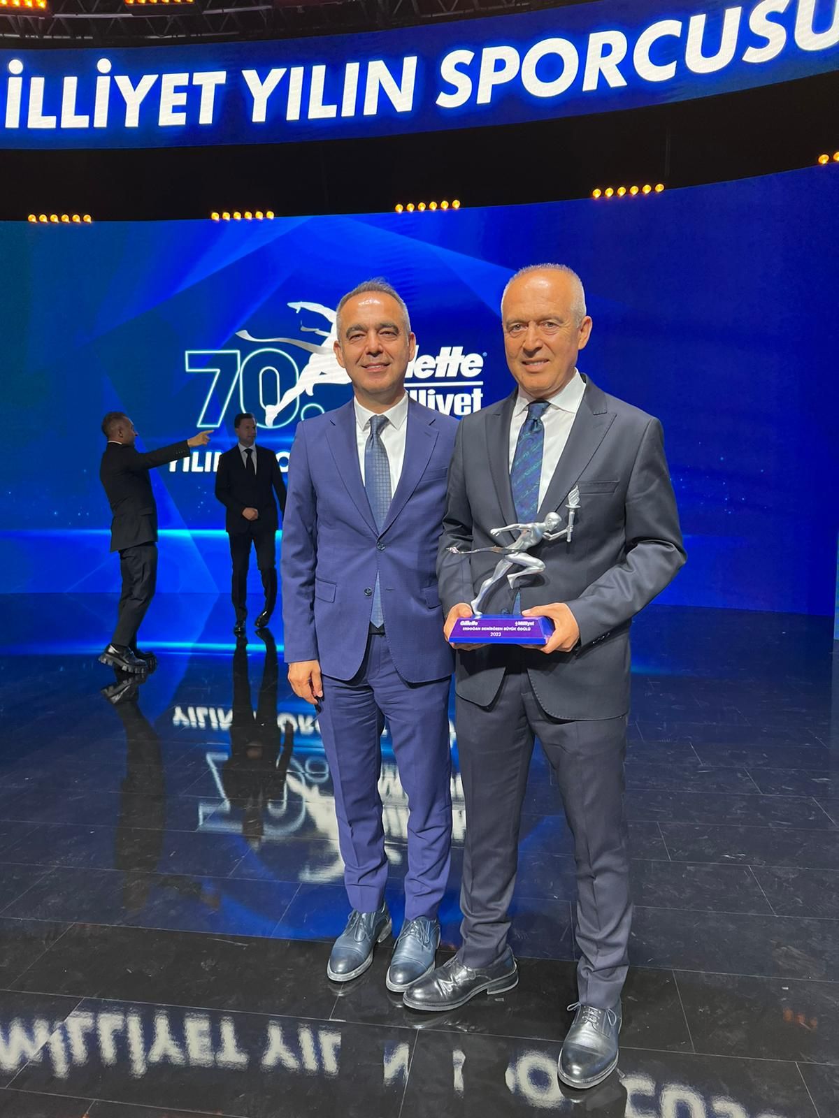 MÜFTÜOĞLUNA ÖDÜL 2 4ccec