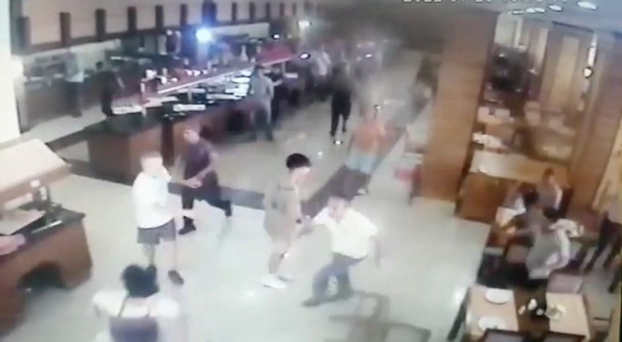 OTELCİ VE MÜŞTERİ KAVGASI 5 e1d80