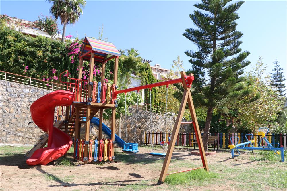 PARK 4 2492d