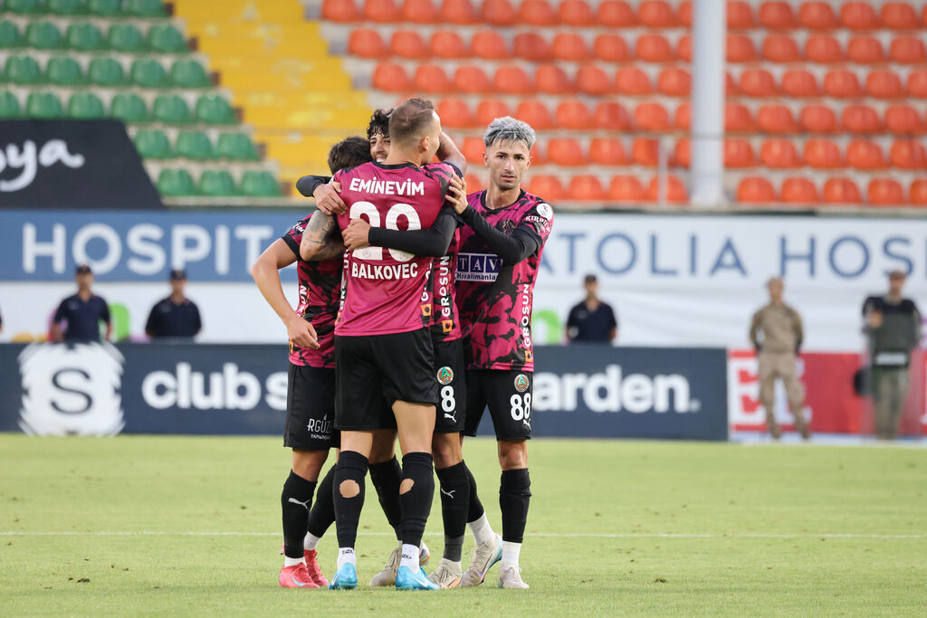 Photo img27900225 13acd