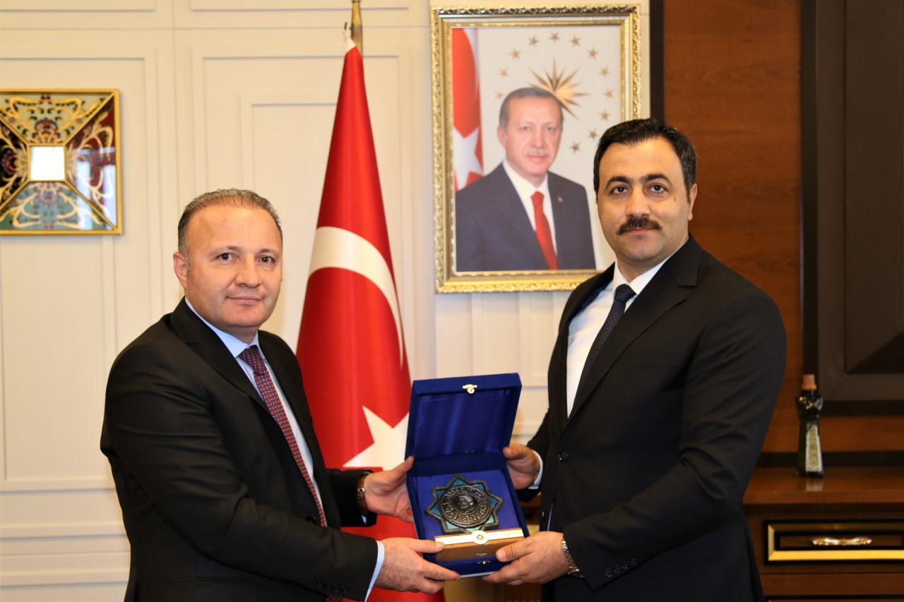 REKTÖRDEN REKTÖRE 2 thumbnail IMG 4712 30275