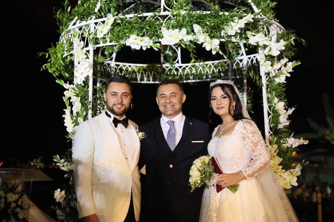 RIDVAN VE PINAR YÜCEL ÇİFTİ 5 7d42e