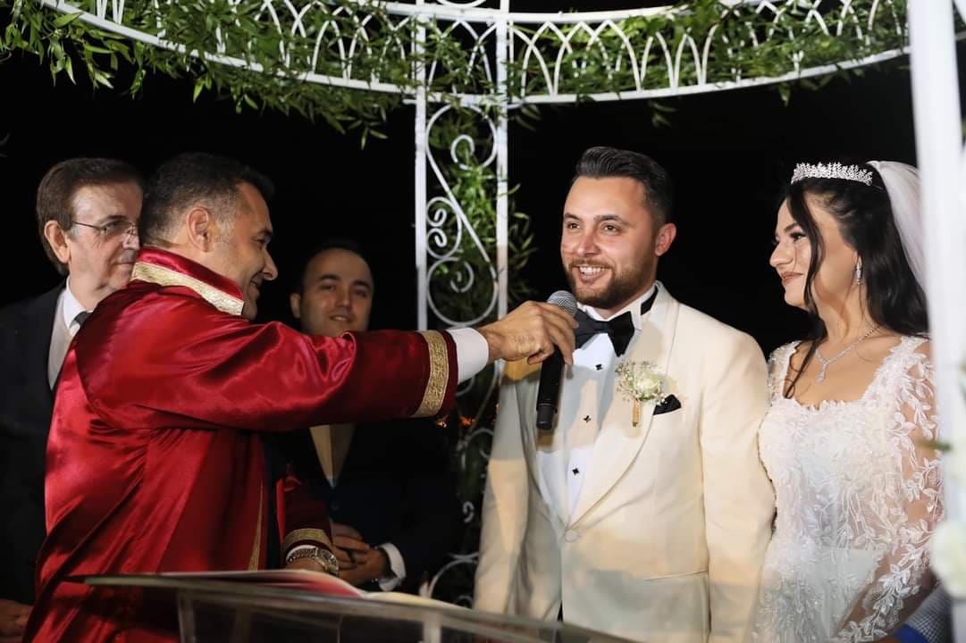 RIDVAN VE PINAR YÜCEL ÇİFTİ 6 EVET b2822