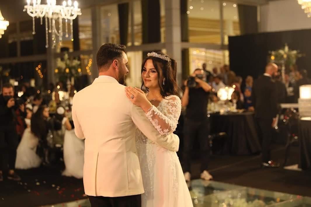 RIDVAN VE PINAR YÜCEL ÇİFTİ 10 32e23