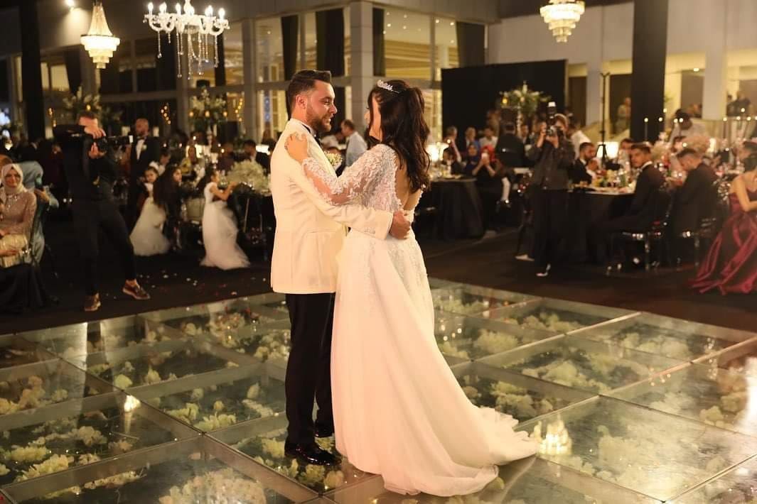 RIDVAN VE PINAR YÜCEL ÇİFTİ 12 5103f