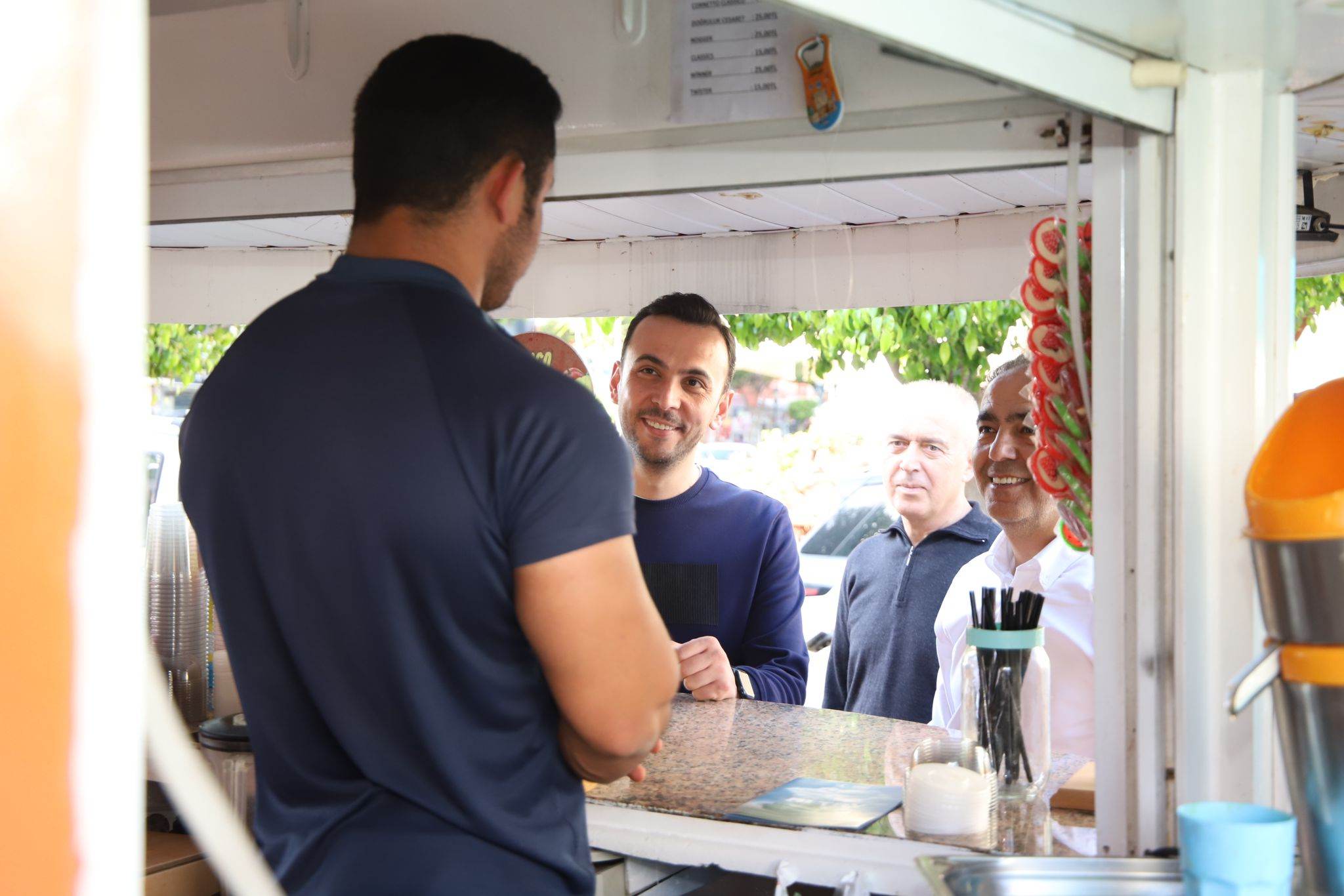 SAHADA ÇALIŞIYORLAR 4 5c275