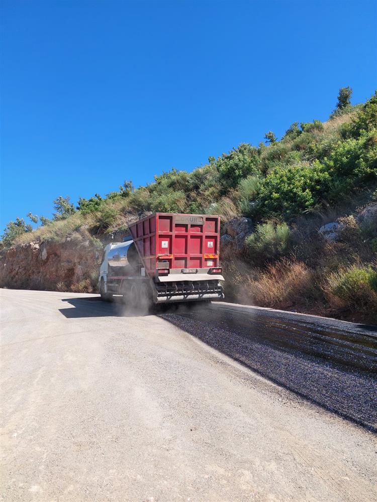 SAPADEREDE ASFALT 4jpg 1d005