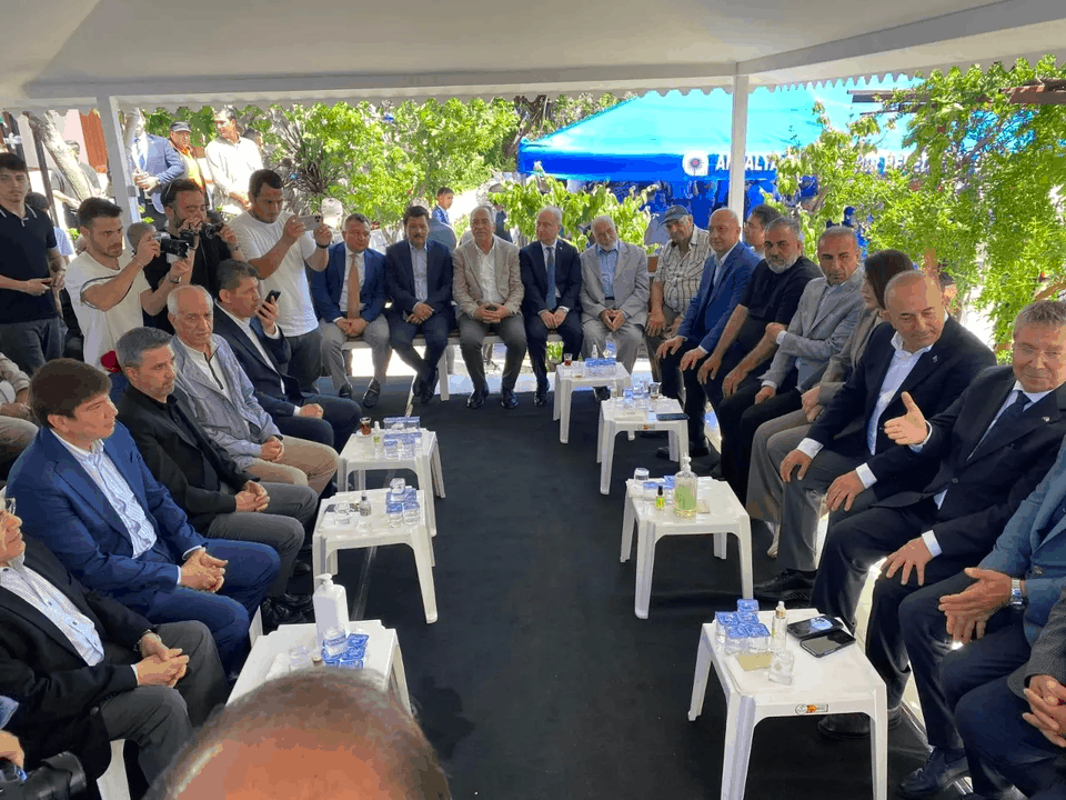 Siyaset dünyasının Çavuşoğlu Ailesi'ne taziye ziyaretleri sürüyor...