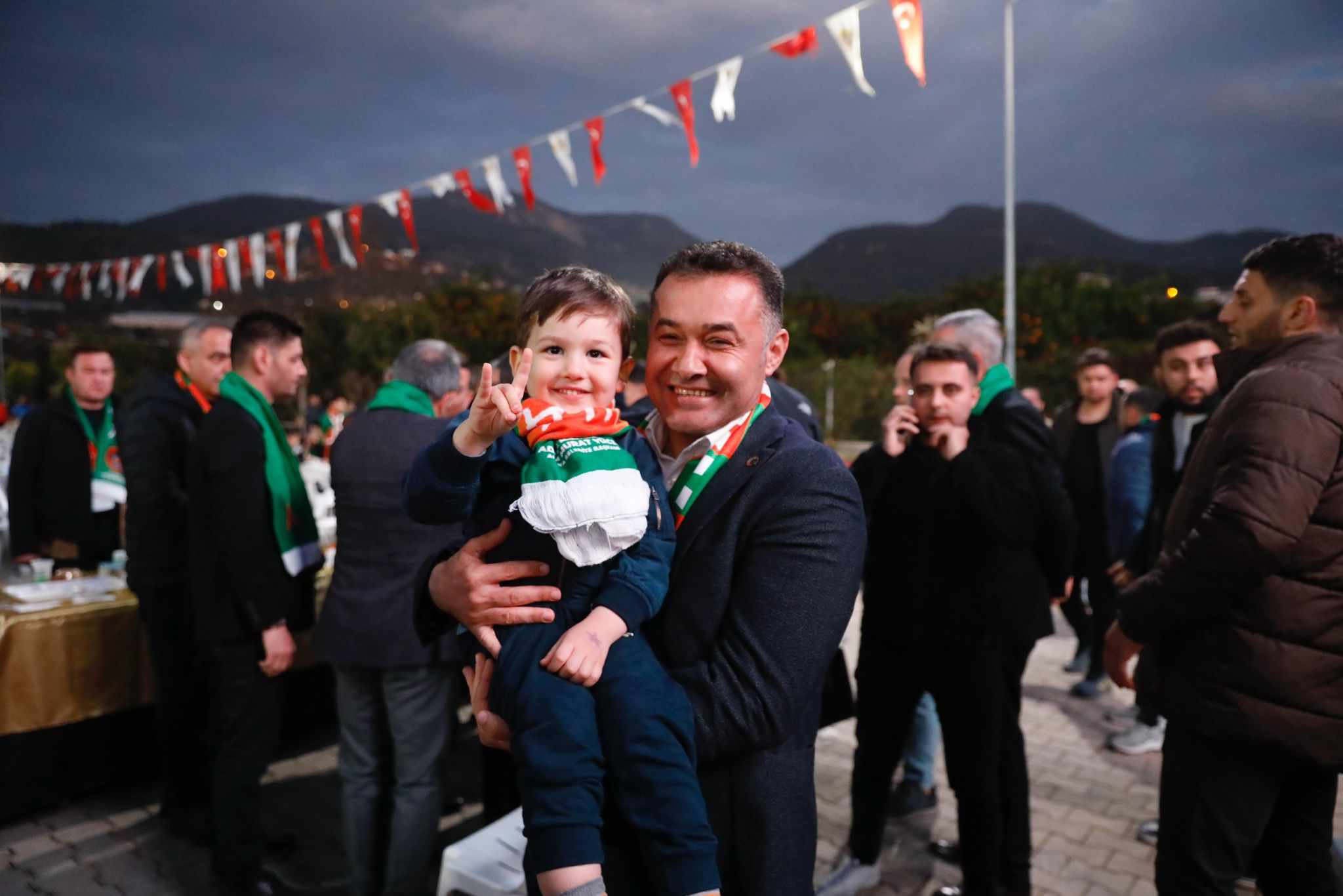 TÜTÜNCÜ ALANYA DA 3 fec54