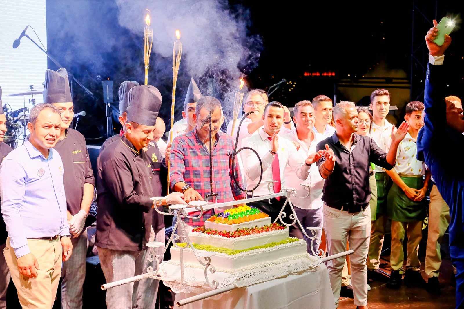 UTOPIA WORLD HOTEL 16 YAŞINDA 3 b21d4