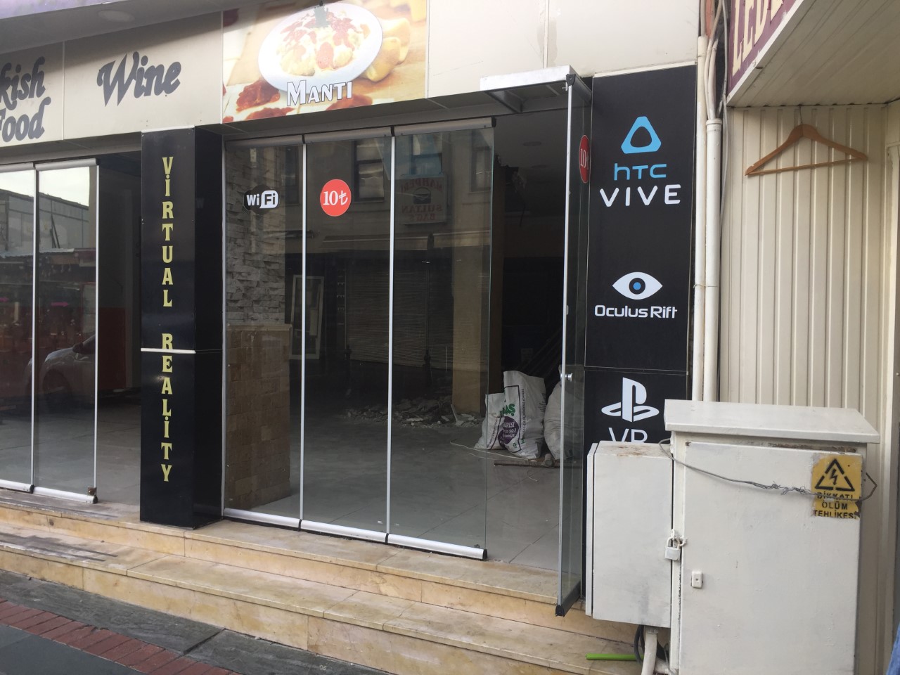 VİTRİNLERthumbnail ccc101019 043 a6c11