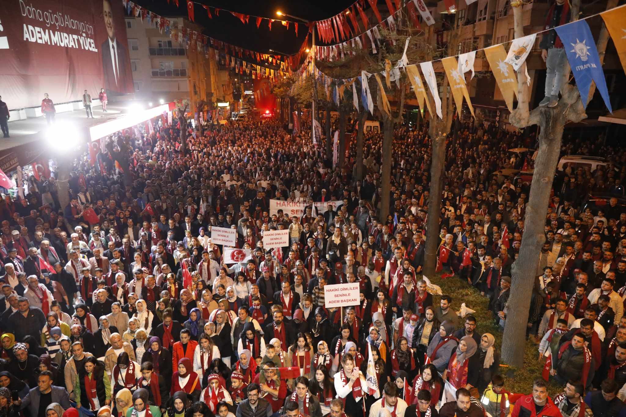 YÜCELDEN AKŞAM MİTİNGİ 9 19718