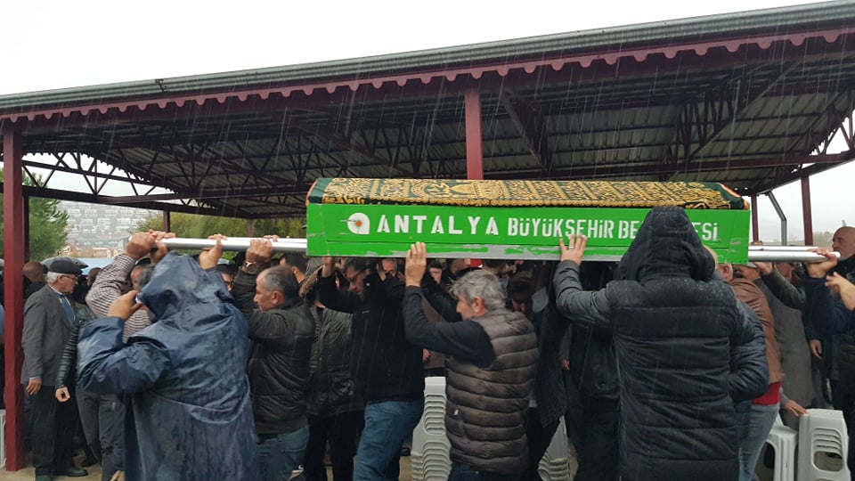 YÜCEL BABA CENAZE 4 80693279 453799342189121 6516571763017515008 n cb936